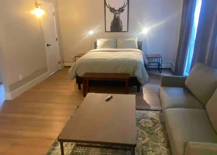Morden Newly Renovated 1Br Flats, Walk To Whyte